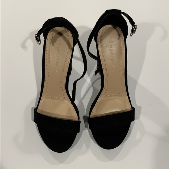 High heels - Picture 2 of 3